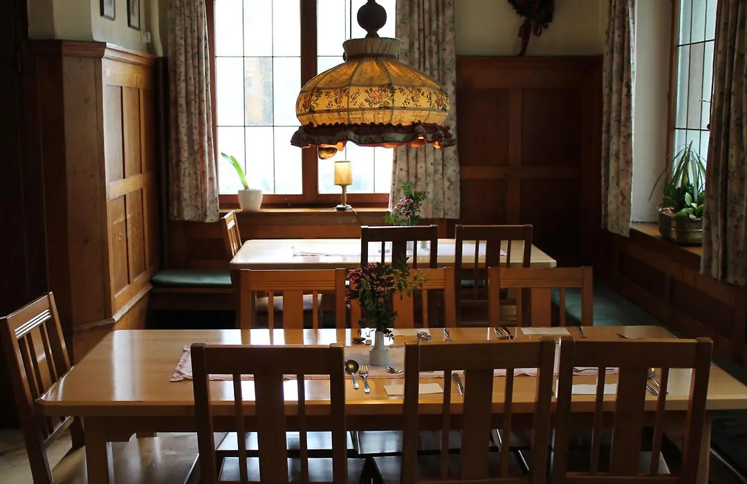 Hotel Gasthof zur Linde-1